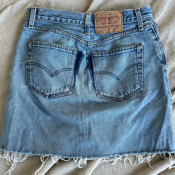 Levi’s Renewal Skirt - Picture 3 of 4
